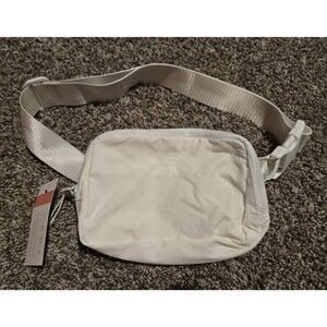 UNNI Everyday White Solid Color Cross Body Mini Belt Bag Fanny Pack NWT